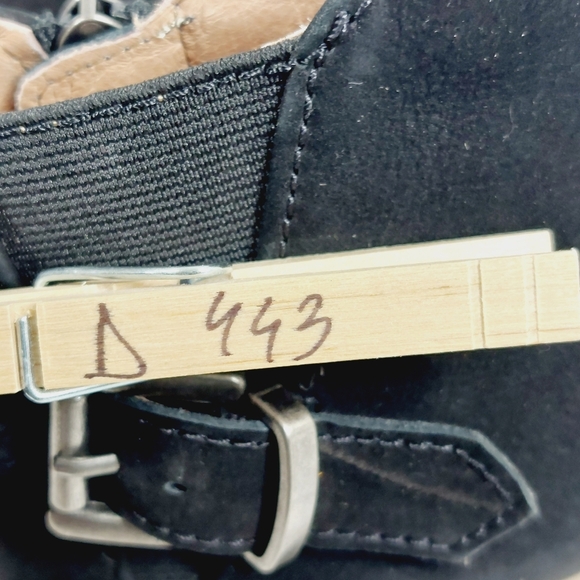 Caslon Addison Suede Almond Toe Wedge Buckle Ankle Booties D443 - Picture 12 of 12